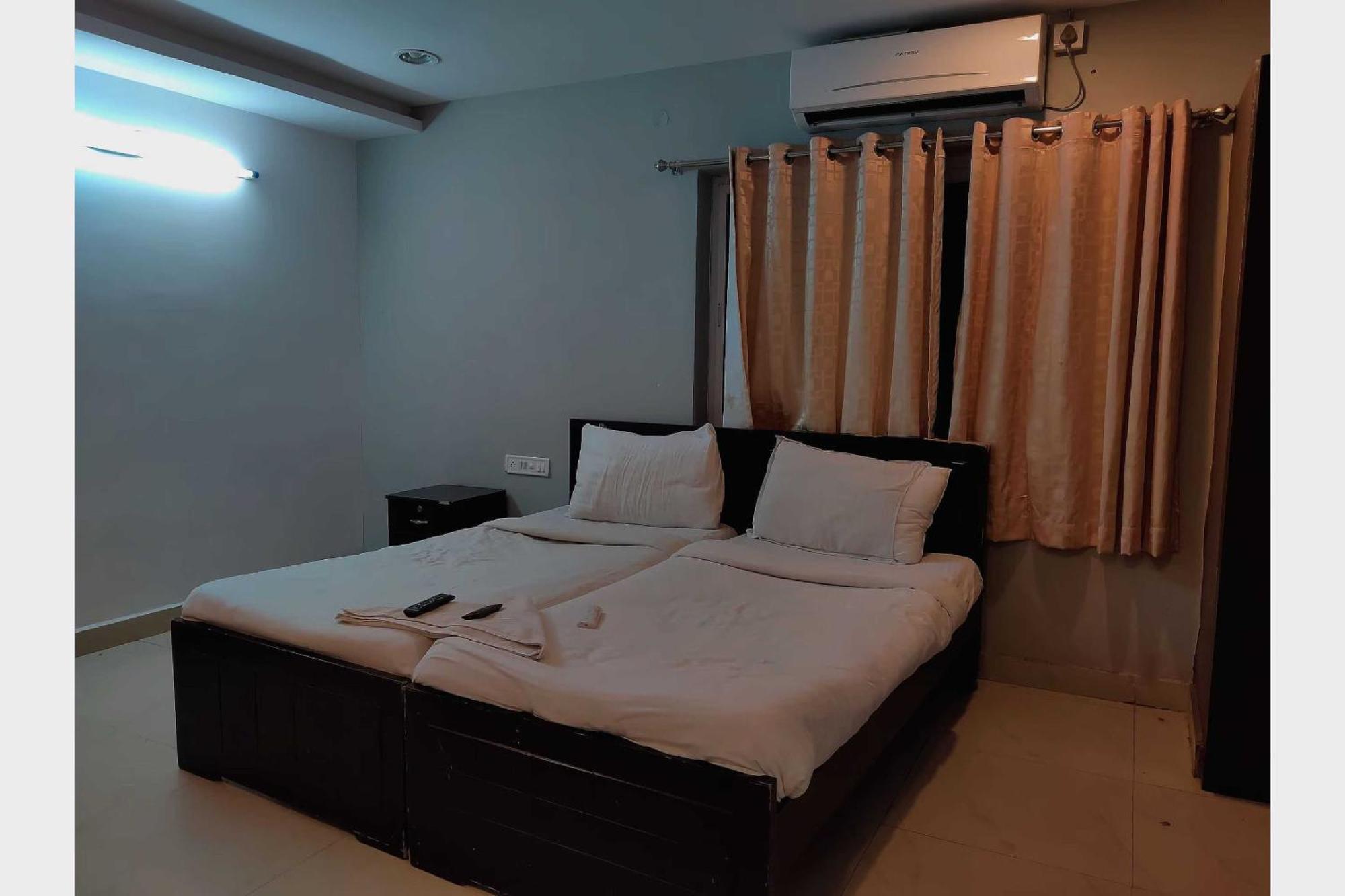 Hotel O White Solitaire Ludhiana Exterior photo